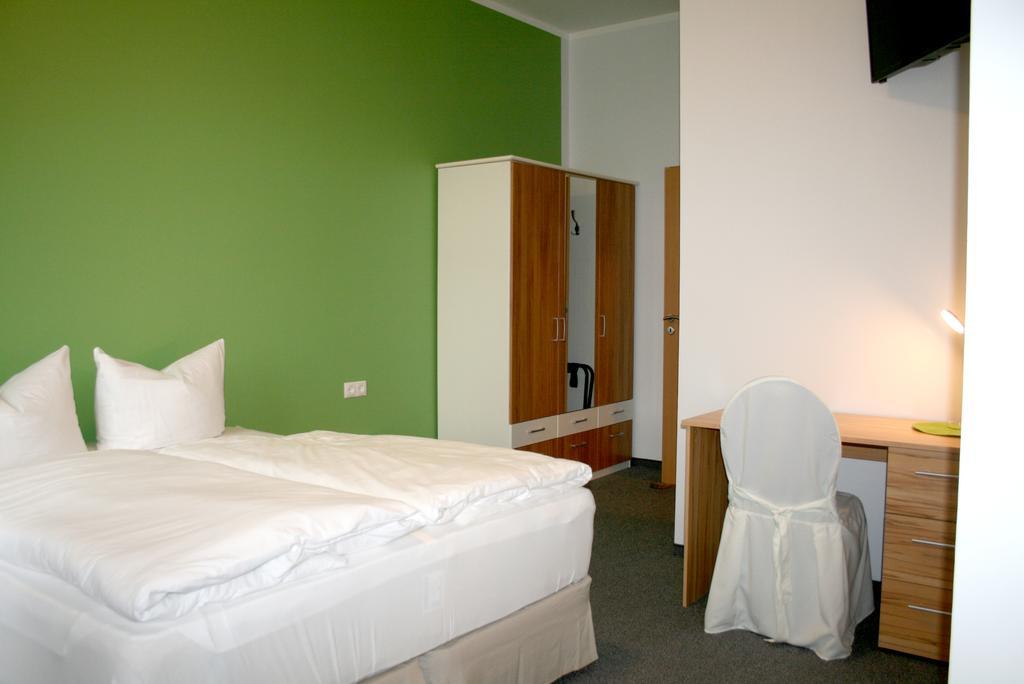 Lindencafe Luckenwalde Otel Oda fotoğraf